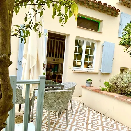 Maison En Duplex Avec Jardin * Καν-συρ-Μερ